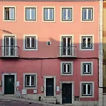 Ground Floor Apartment With Private Patio And Ac