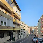 Ground Floor Apartment With Private Patio And Ac