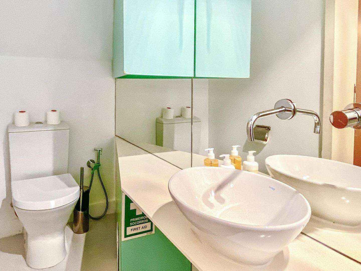 Ground Floor With Private Patio And Ac Apartamento