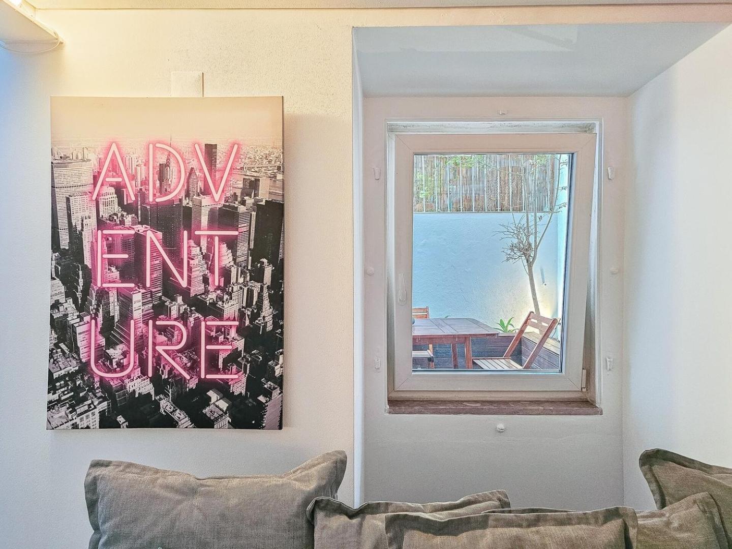 Ground Floor With Private Patio And Ac * Lisboa