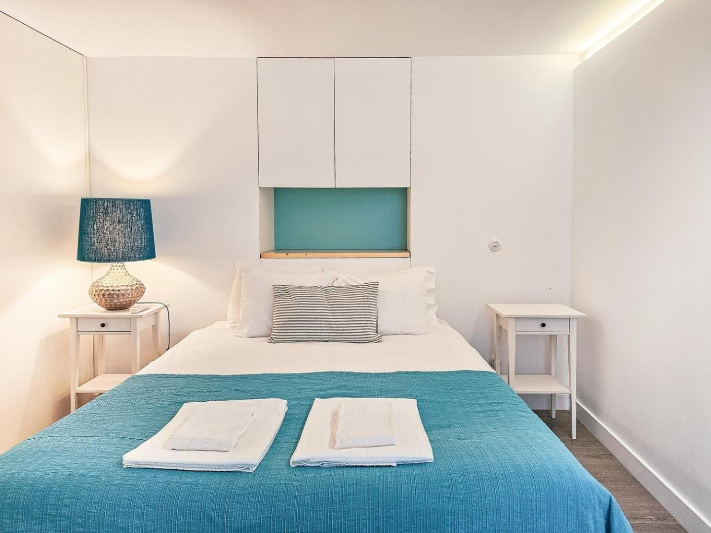 Ground Floor With Private Patio And Ac Apartamento Lisboa